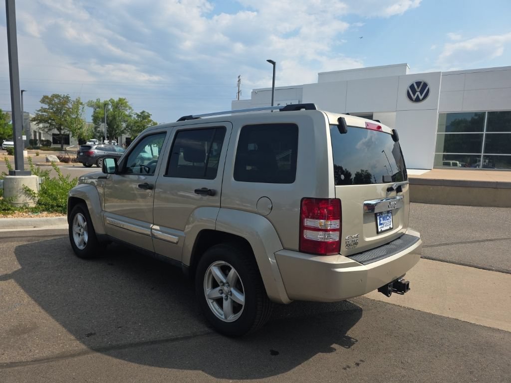 Used 2011 Jeep Liberty Limited w/ Comfort/Convenience Group AWD/4WD image 3