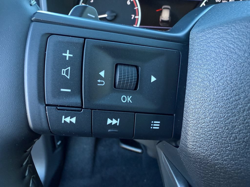 Certified 2026 Nissan Rogue SV w/ Cold Weather Package FWD image 33