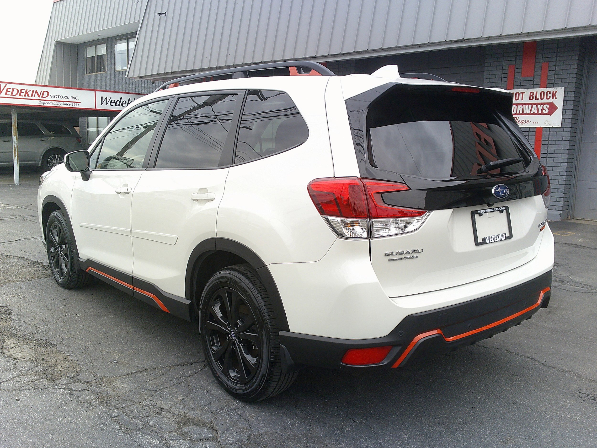 Used 2023 Subaru Forester Sport AWD/4WD image 3