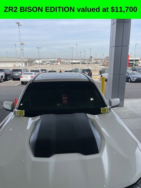 Used 2024 Chevrolet Colorado ZR2 w/ ZR2 Bison Edition image 2