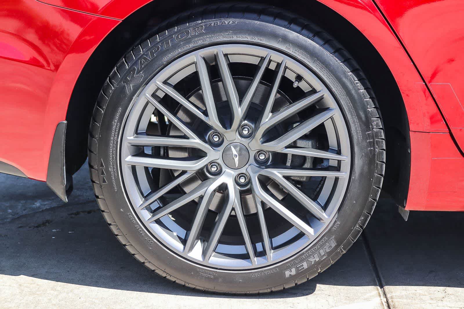 Used 2019 Genesis G70 2.0T Advanced RWD image 8