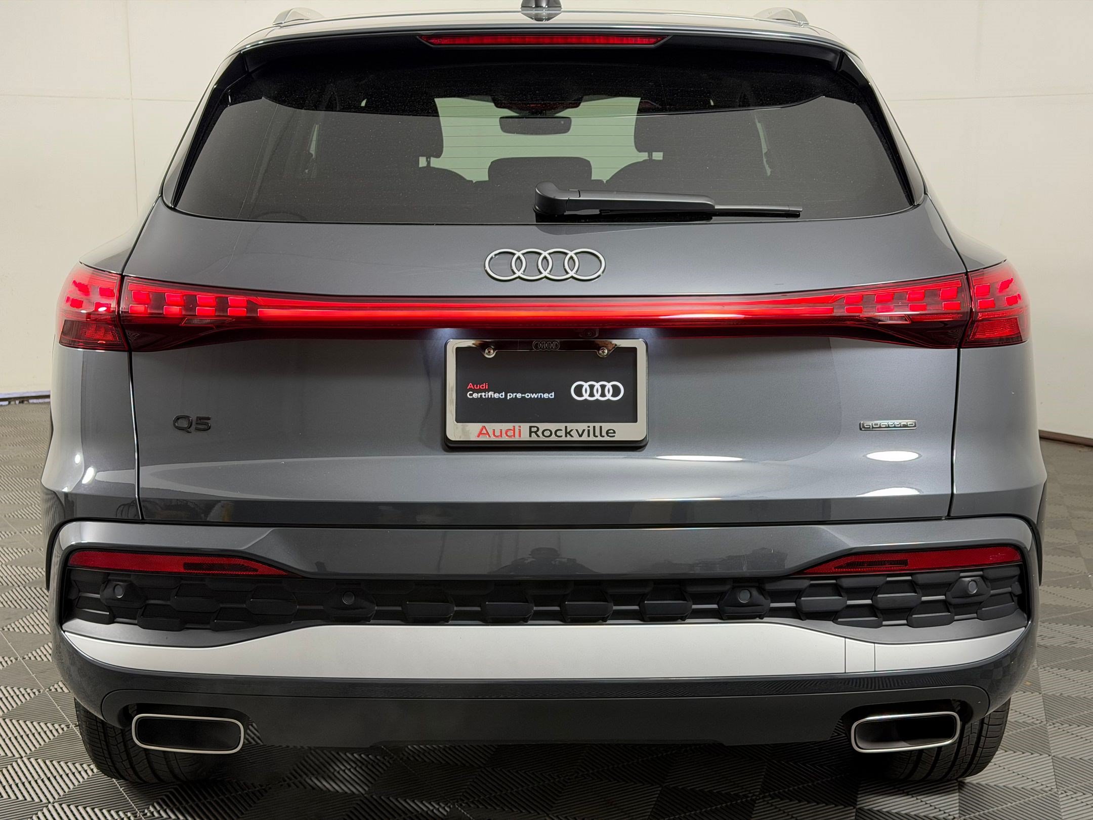 Certified 2025 Audi Q5 Premium w/ Convenience Package AWD/4WD image 10
