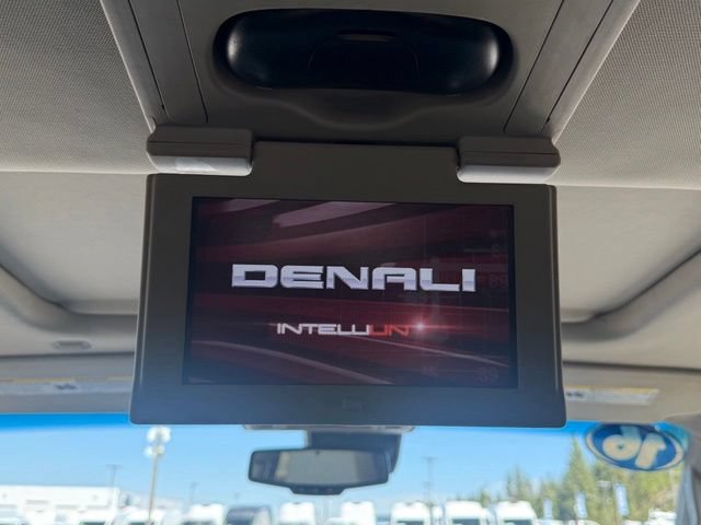 Used 2016 GMC Yukon XL Denali w/ Open Road Package AWD/4WD image 36