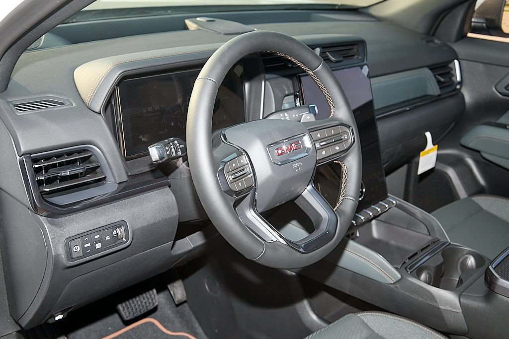New 2027 GMC Terrain AT4 w/ Technology Package II AWD/4WD image 23
