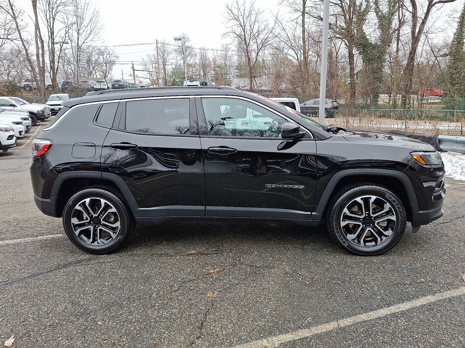 Certified 2023 Jeep Compass Limited image 8