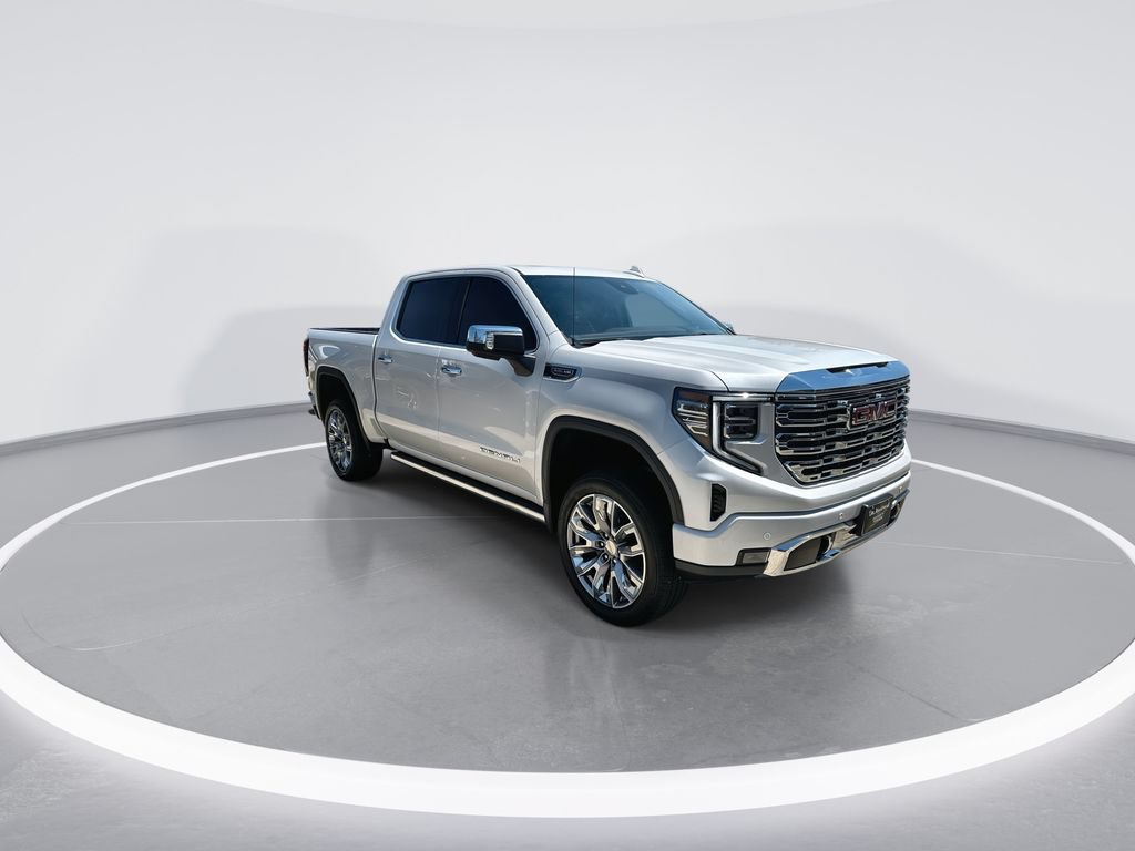 Used 2025 GMC Sierra 1500 Denali w/ Denali Reserve Package AWD/4WD image 2