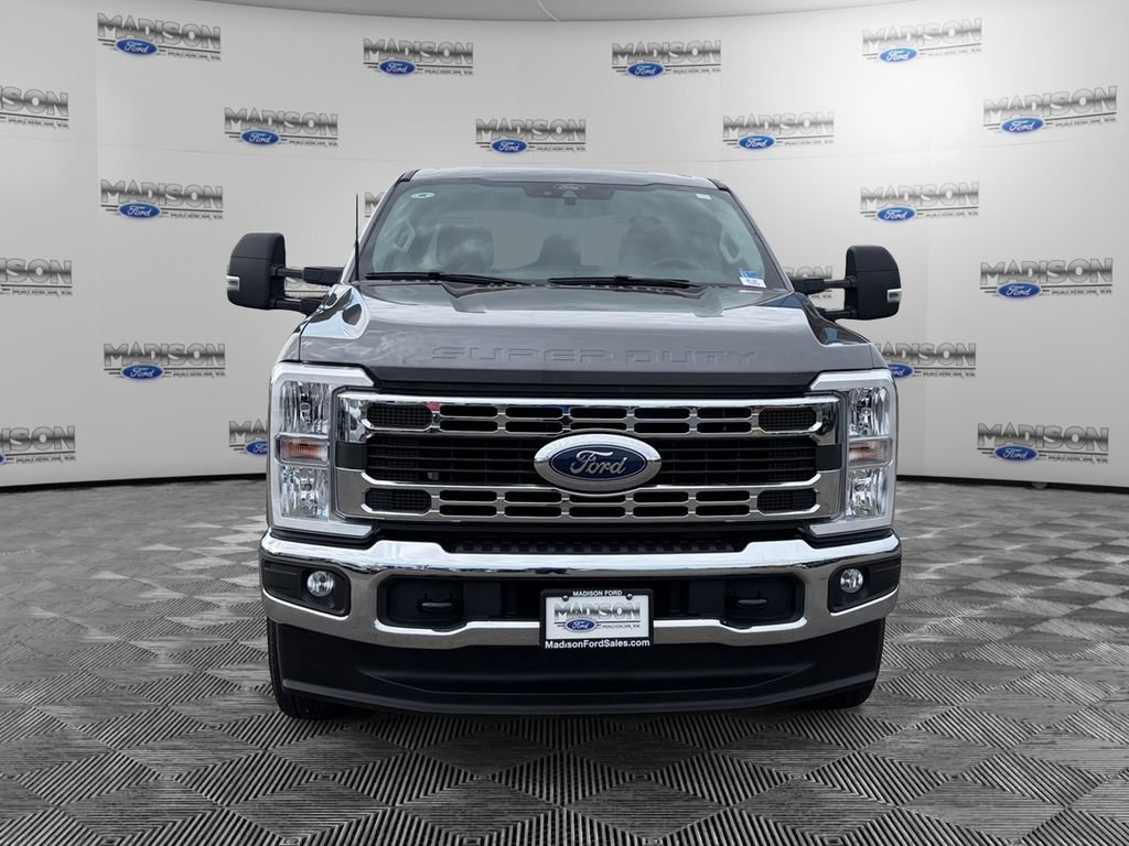 Used 2025 Ford F250 XLT AWD/4WD image 8