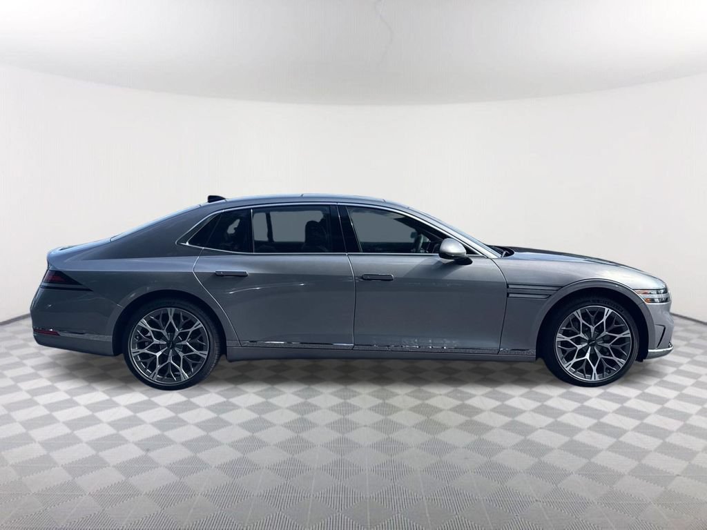 Used 2025 Genesis G90 3.5T AWD/4WD image 4