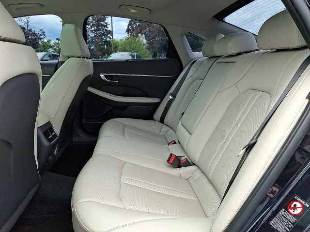 Used 2023 Hyundai Sonata Limited FWD image 10
