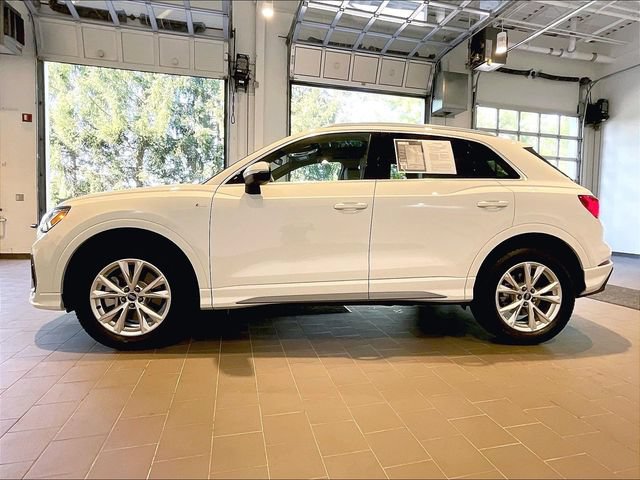 Used 2025 Audi Q3 2.0T Premium Plus w/ Premium Plus Package AWD/4WD image 3