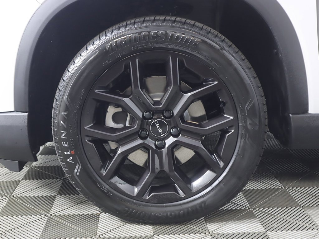 New 2025 Honda Pilot Touring image 19