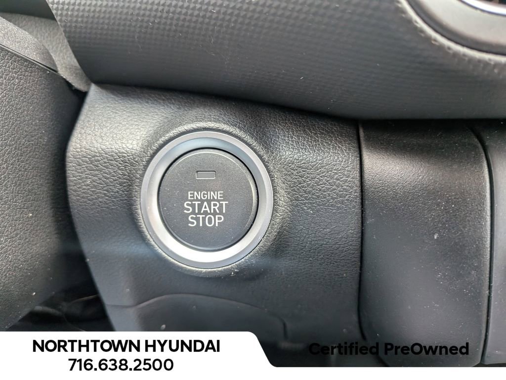 Certified 2023 Hyundai Kona SEL AWD/4WD image 17
