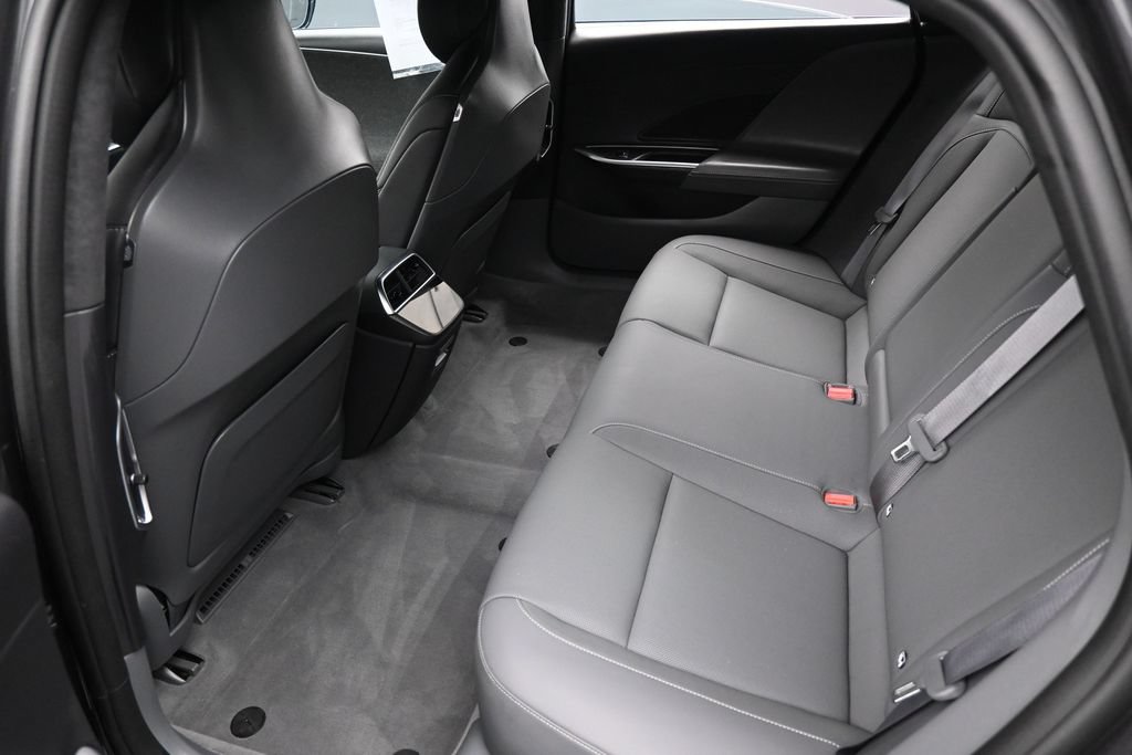 Used 2024 Lucid Air Pure RWD image 36