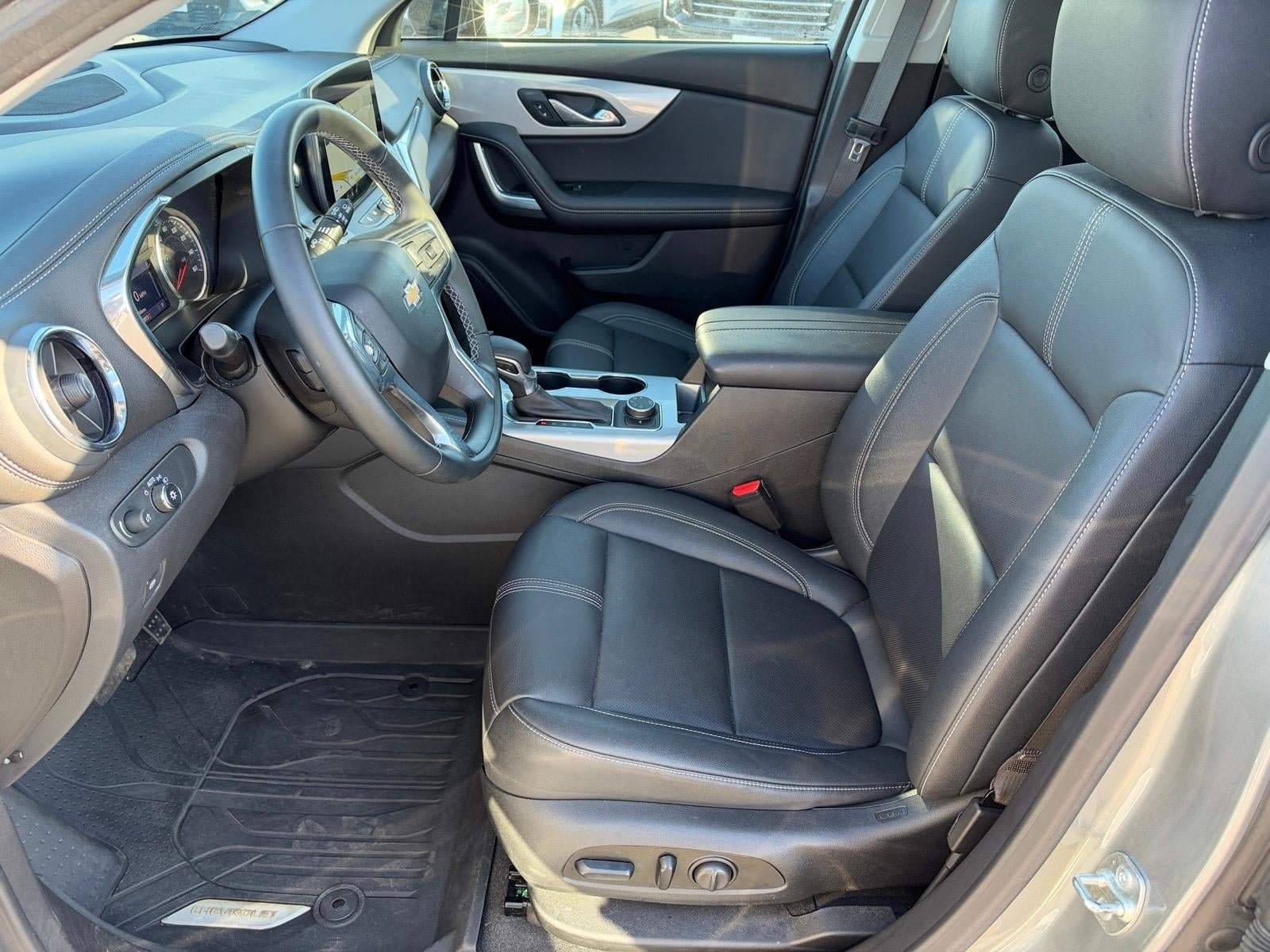Used 2024 Chevrolet Blazer LT w/ Sound & Technology Package AWD/4WD image 6