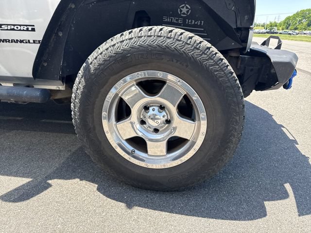 Used 2011 Jeep Wrangler Sport AWD/4WD image 8