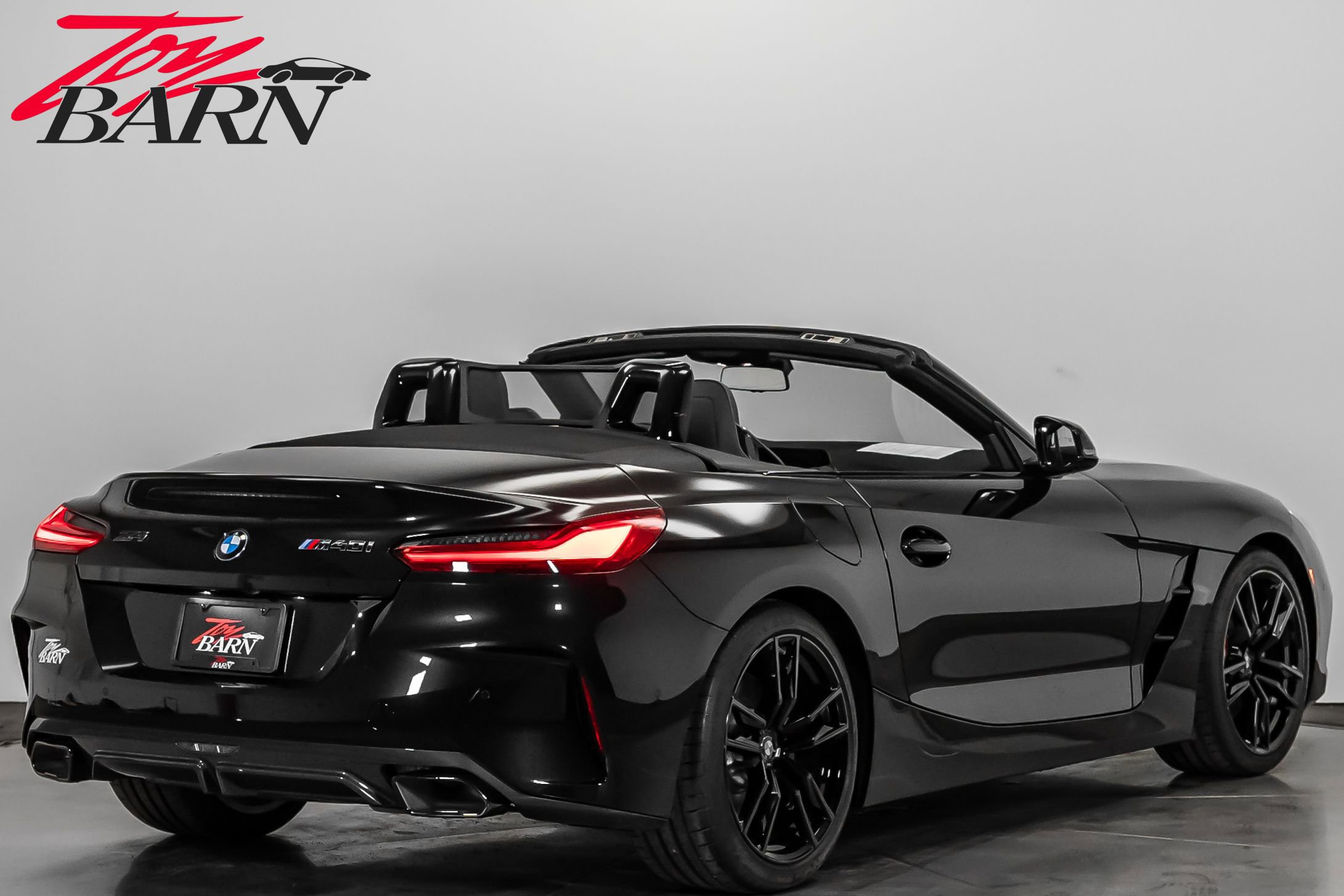 Used 2025 BMW Z4 M40i w/ Edition image 5
