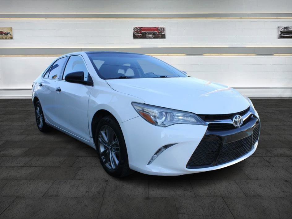 Used 2017 Toyota Camry SE