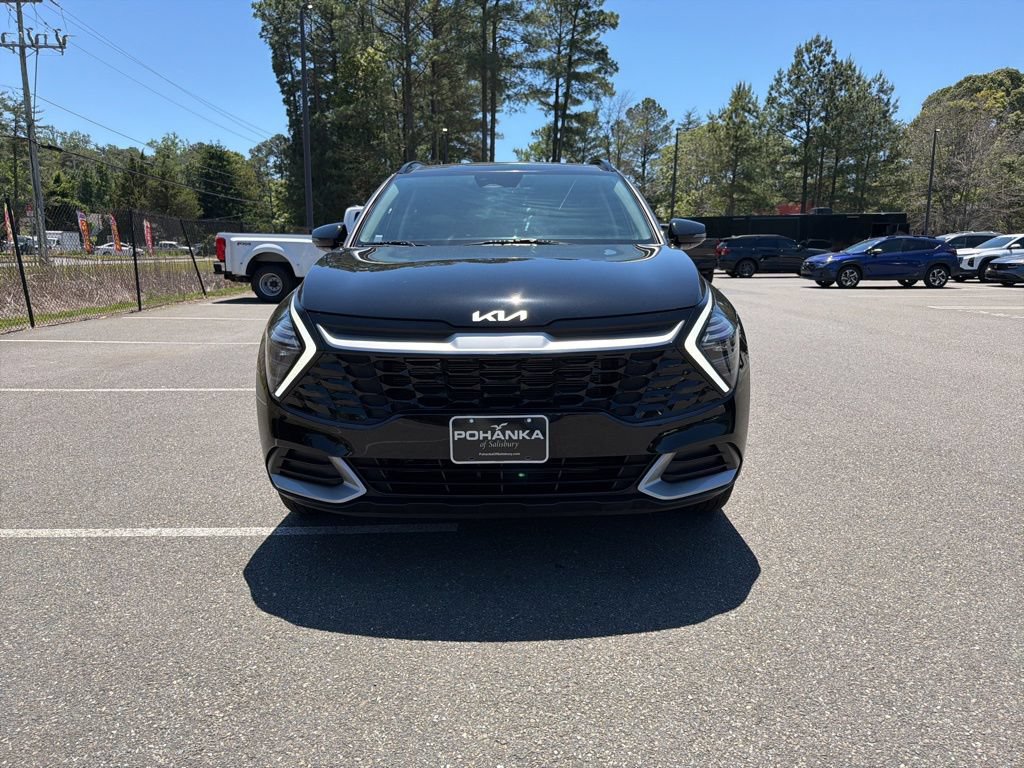 Certified 2025 Kia Sportage EX w/ Premium Package FWD image 3