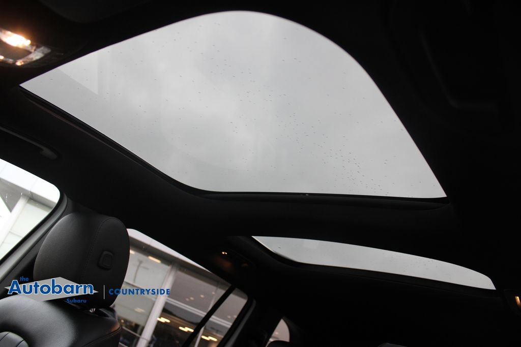 Used 2023 Mercedes-Benz GLB 250 4MATIC w/ Premium Package image 21