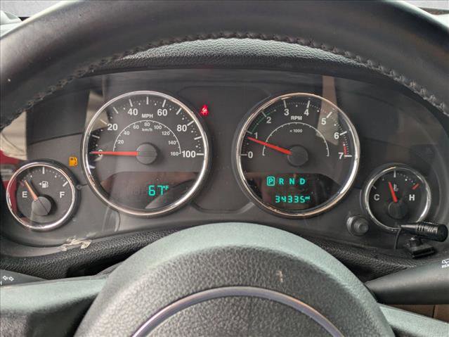 Used 2015 Jeep Wrangler Unlimited Rubicon w/ Max Tow Package image 11