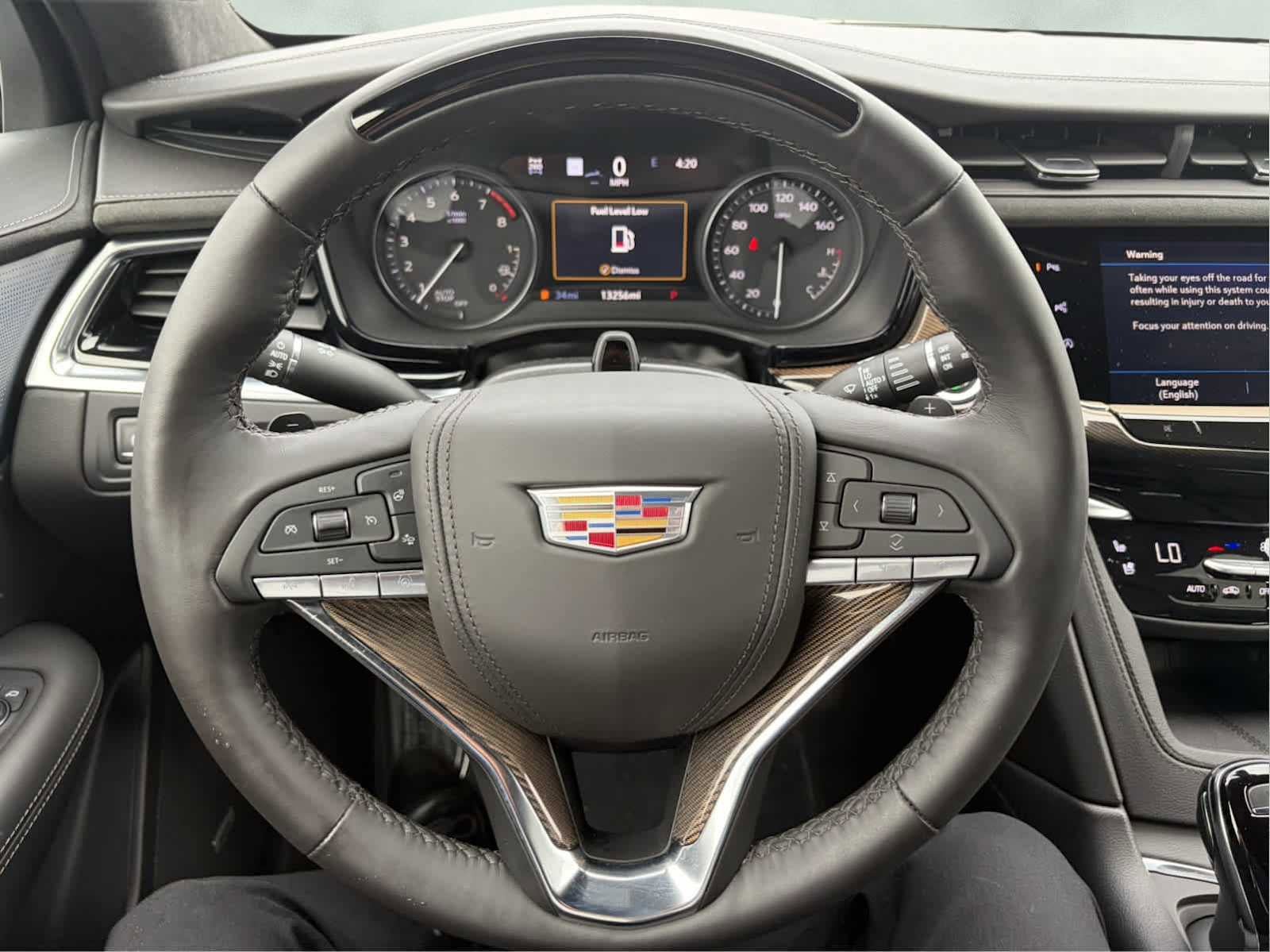 Used 2025 Cadillac XT6 Premium Luxury w/ Platinum Package AWD/4WD image 15