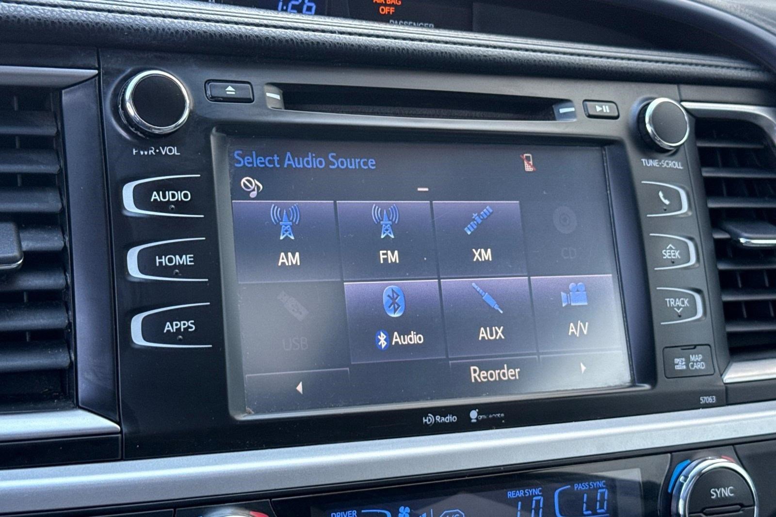 Used 2015 Toyota Highlander XLE image 23