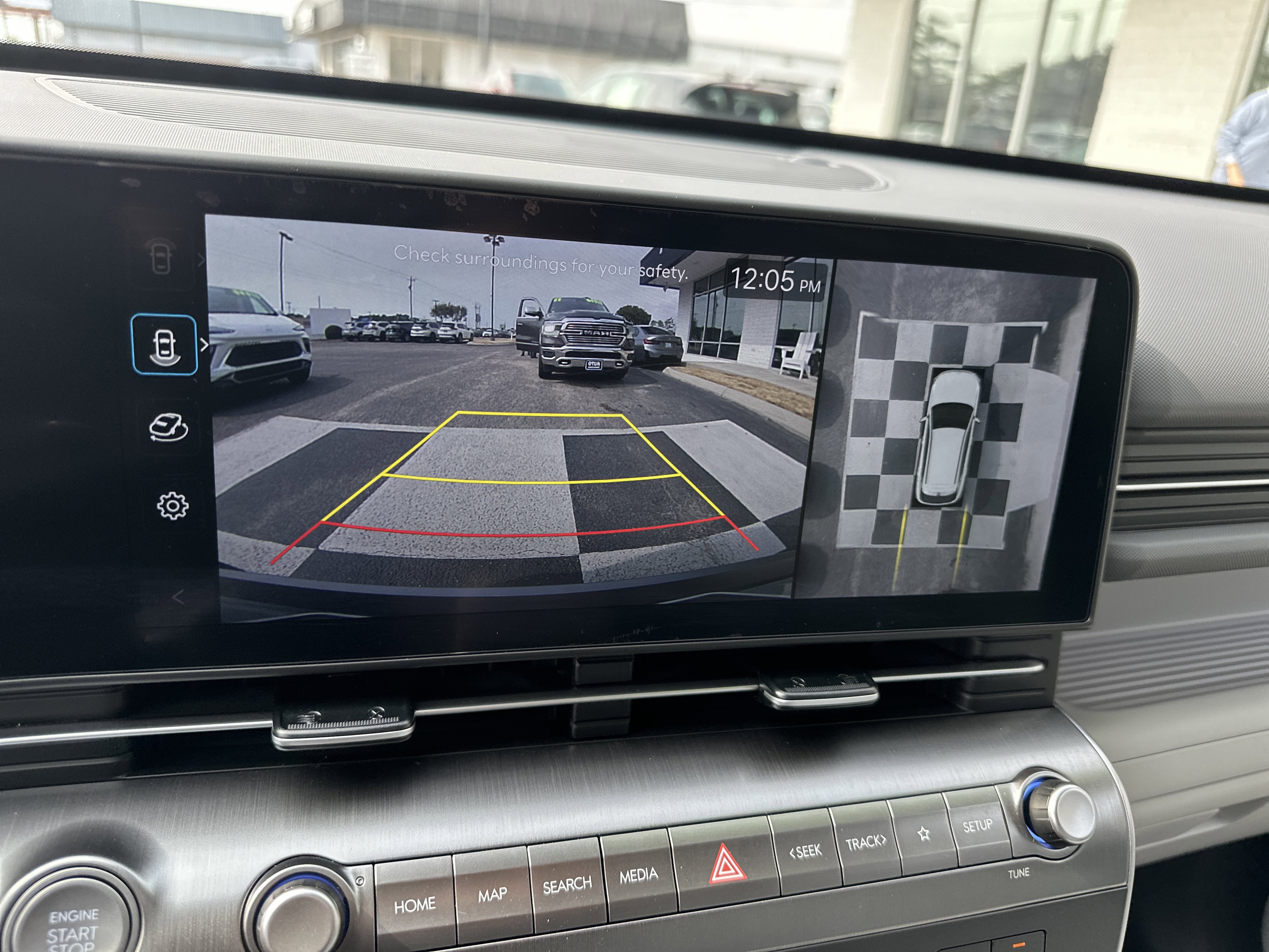 Used 2025 Hyundai Kona Limited image 18