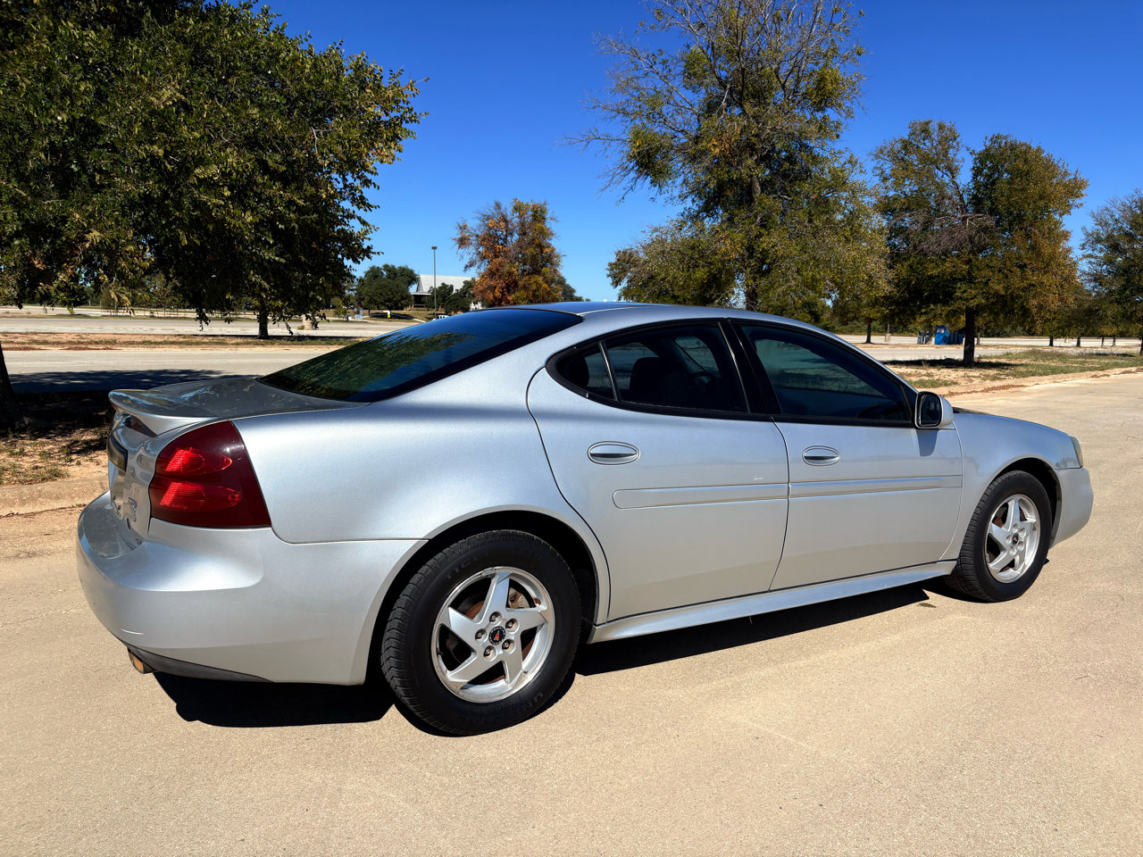 Used 2004 Pontiac Grand Prix GT2 image 40