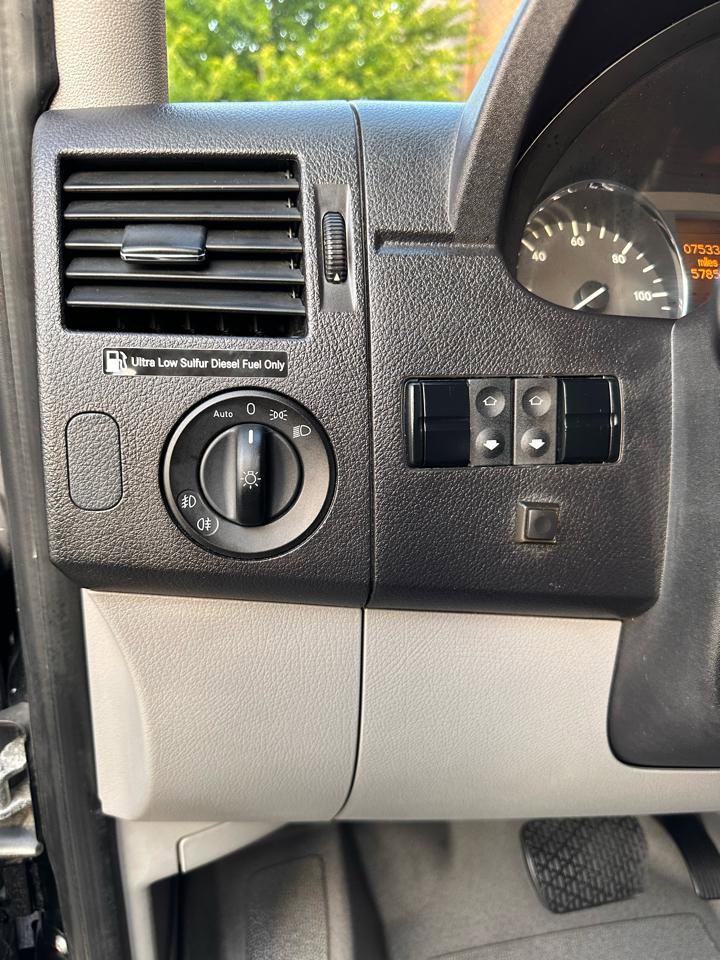 Used 2015 Mercedes-Benz Sprinter 2500 w/ Active Safety Plus Package image 59