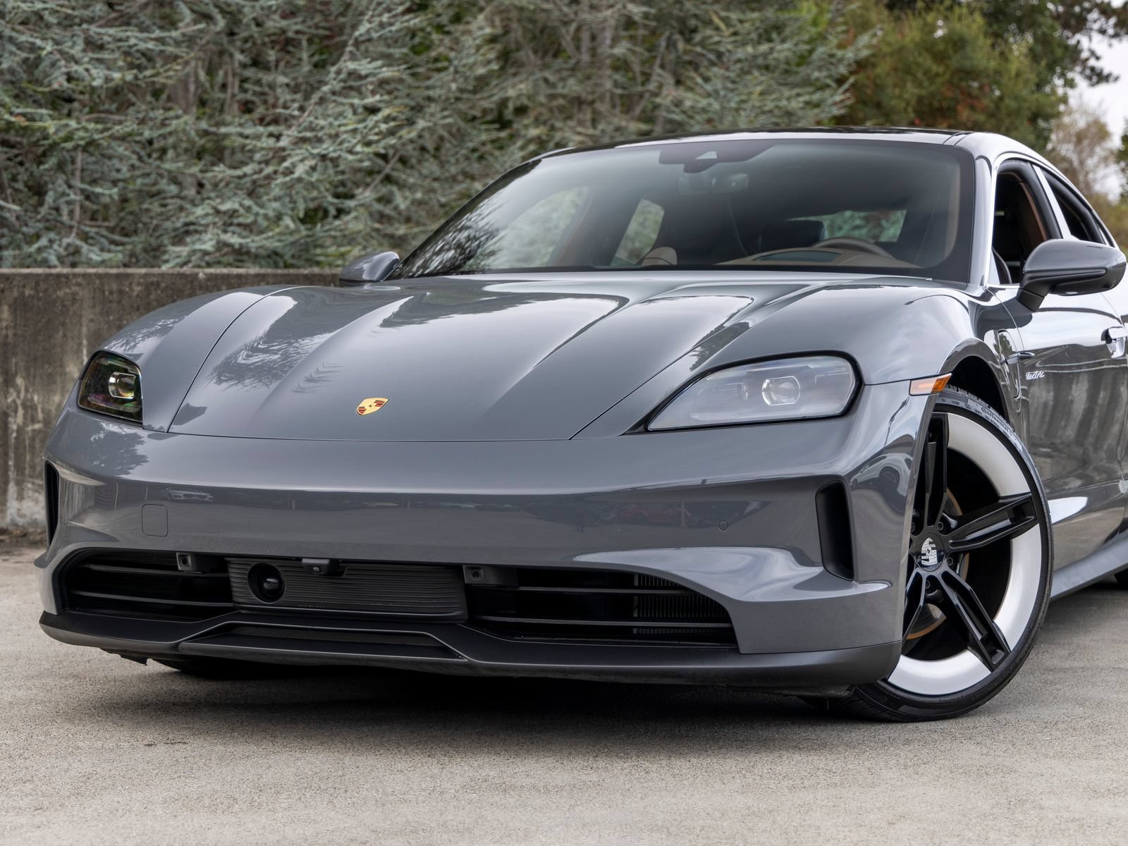 Certified 2025 Porsche Taycan AWD/4WD image 7