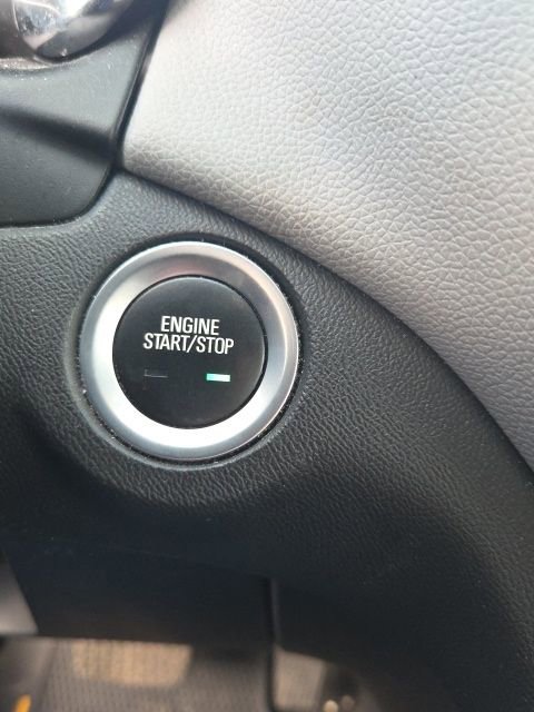 Used 2019 Chevrolet Equinox LS w/ LS Convenience Package image 34