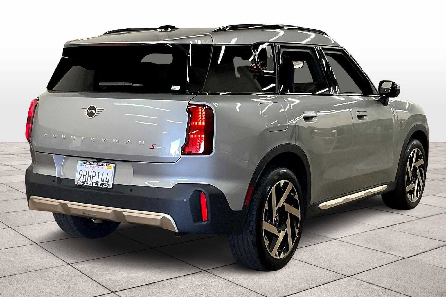 Used 2025 MINI Cooper Countryman S image 16
