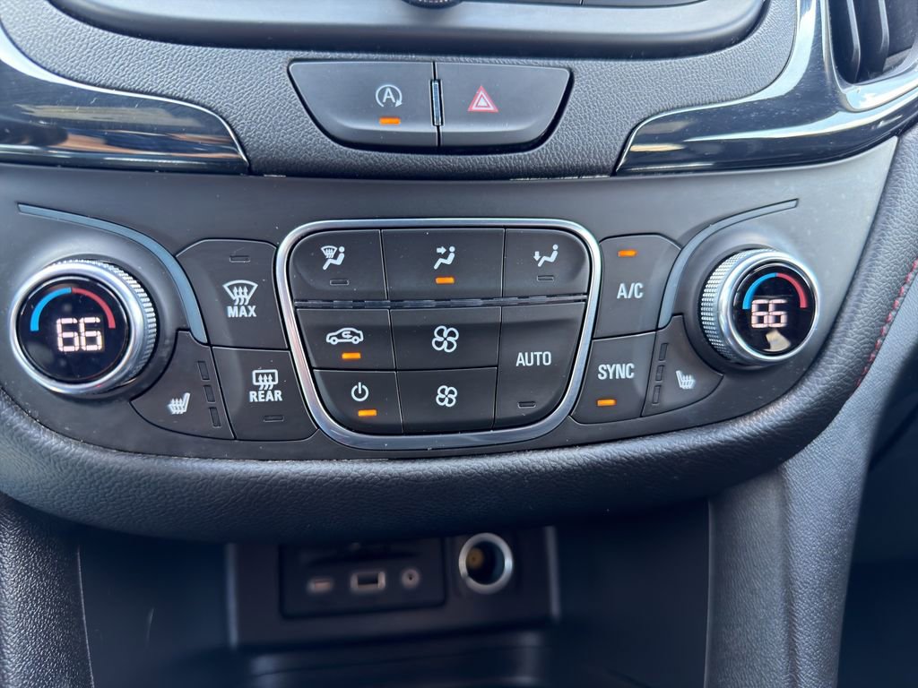 Certified 2022 Chevrolet Equinox RS w/ RS Leather Package FWD image 28