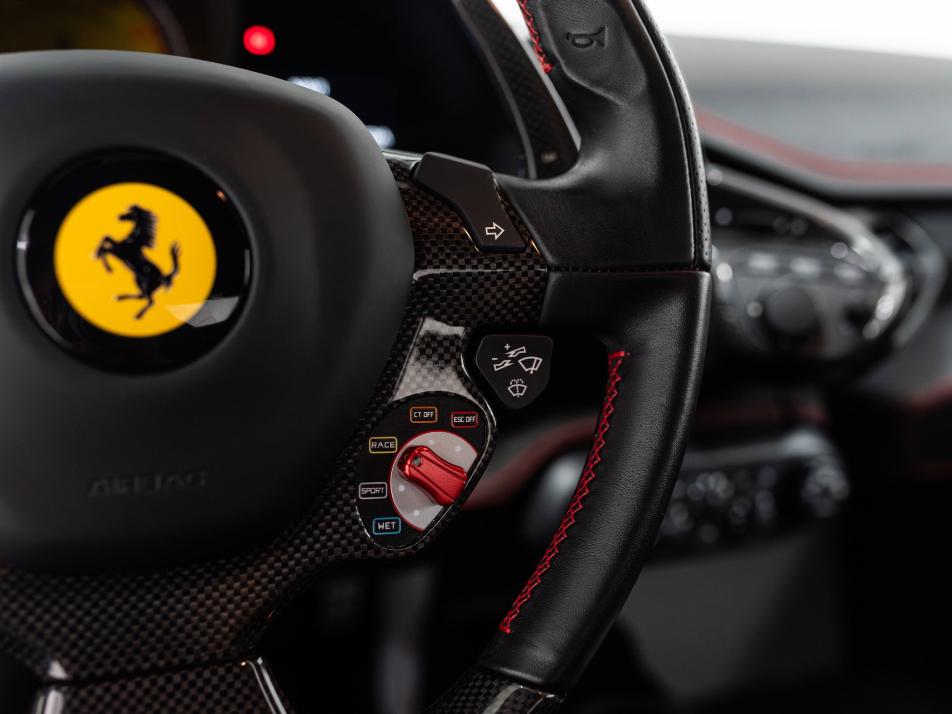 Used 2015 Ferrari 458 Speciale Coupe RWD image 32