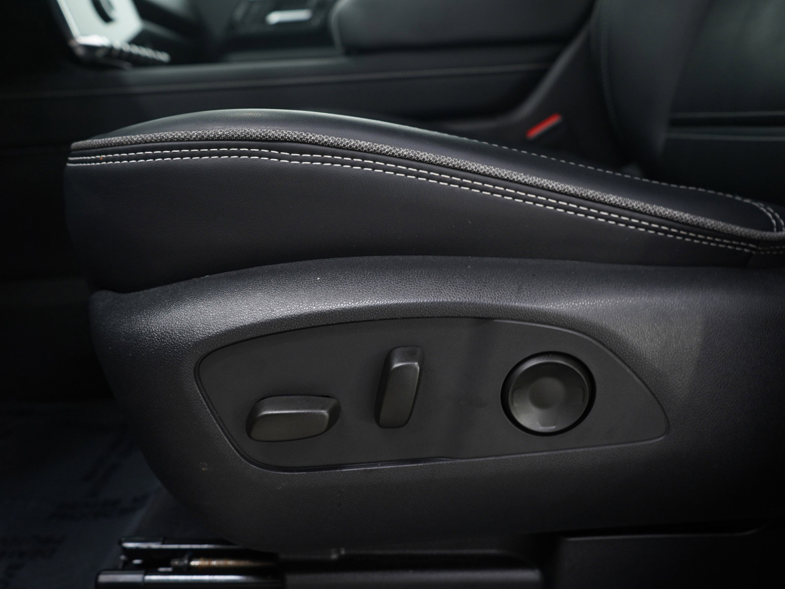 Used 2025 GMC Sierra EV Denali image 24