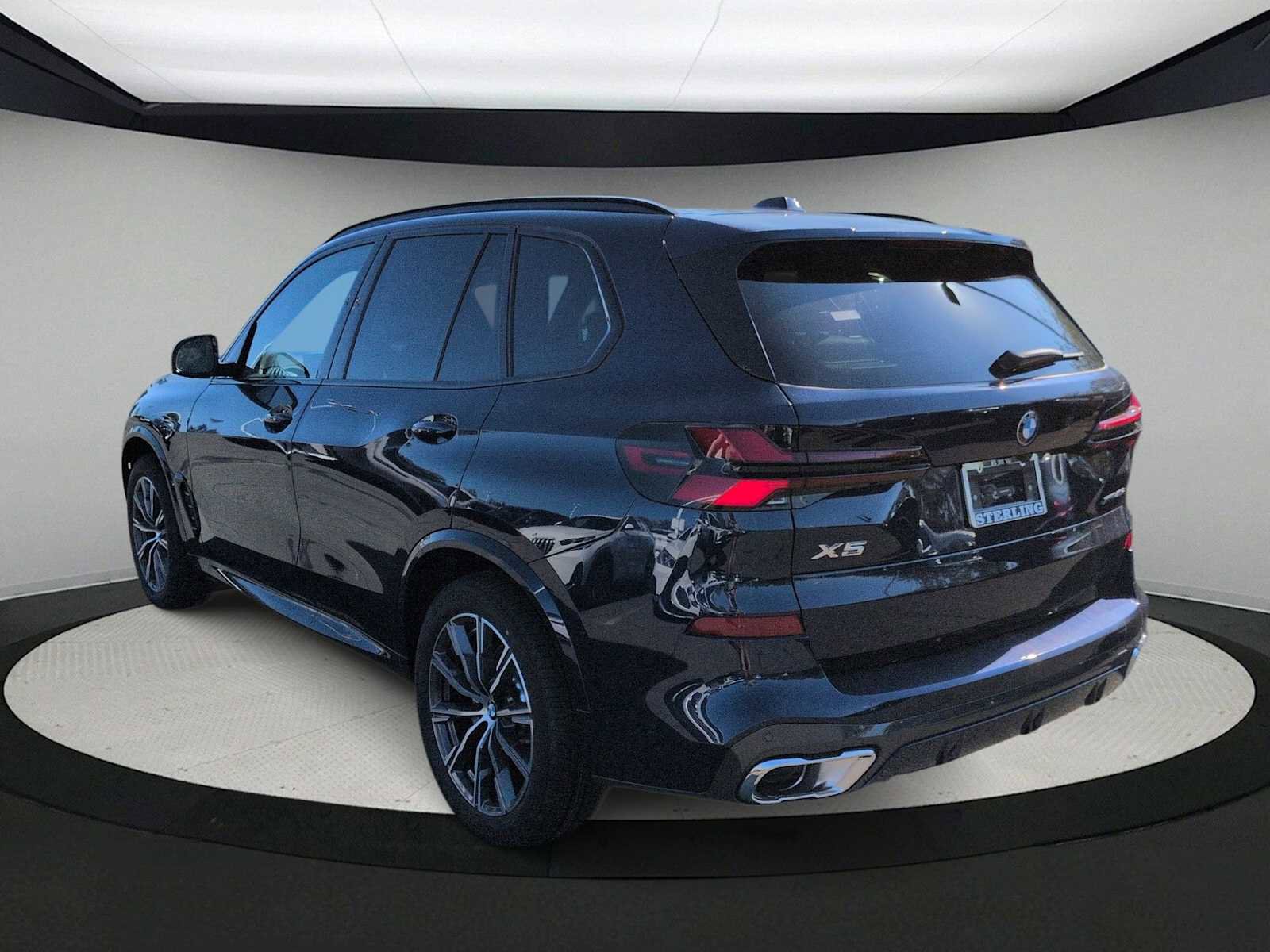 Used 2026 BMW X5 xDrive40i w/ M Sport Package image 6