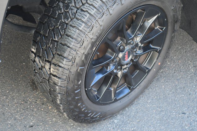 Used 2022 Toyota Tundra SR5 AWD/4WD image 11