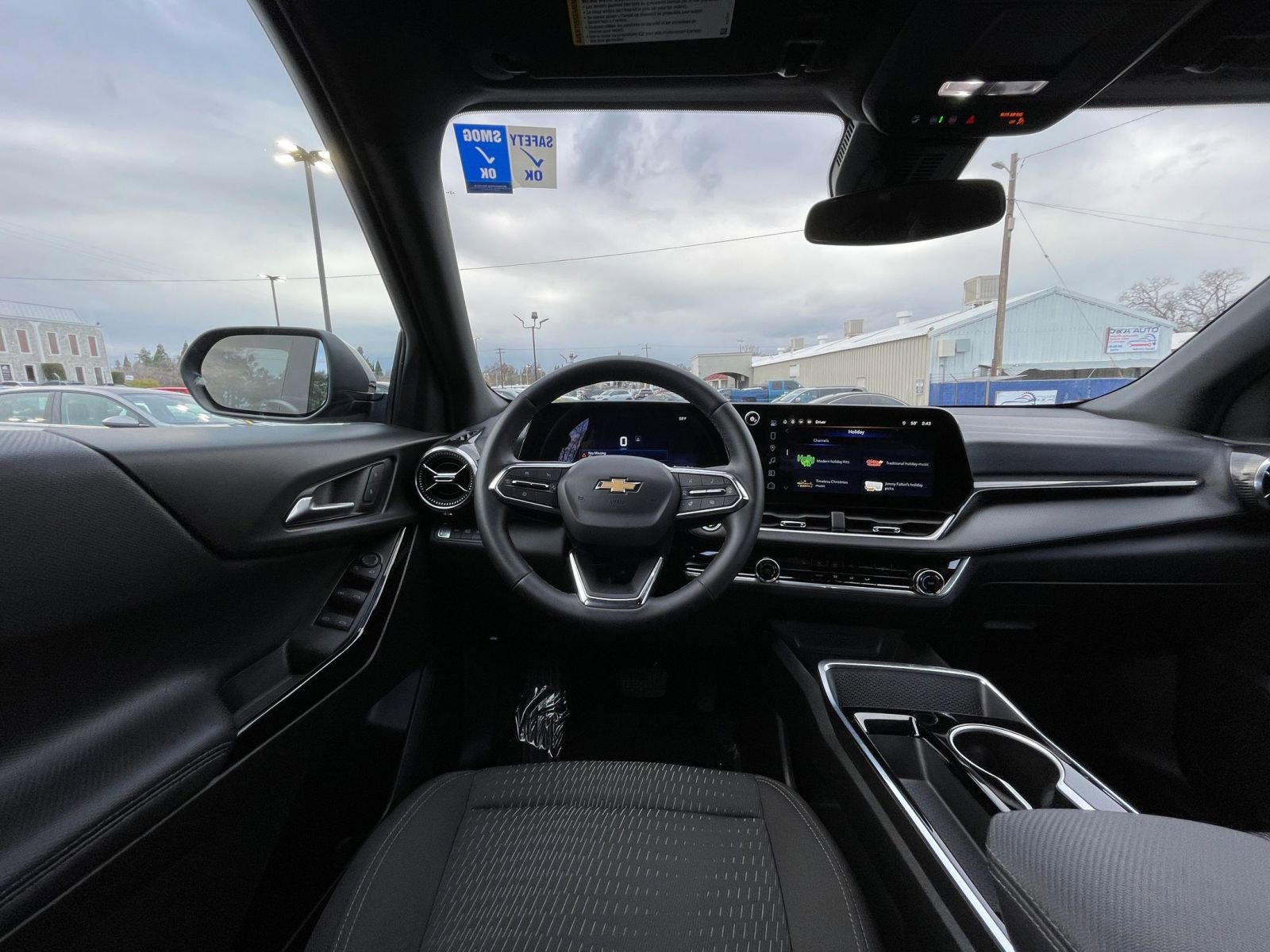 Used 2025 Chevrolet Equinox LT image 33