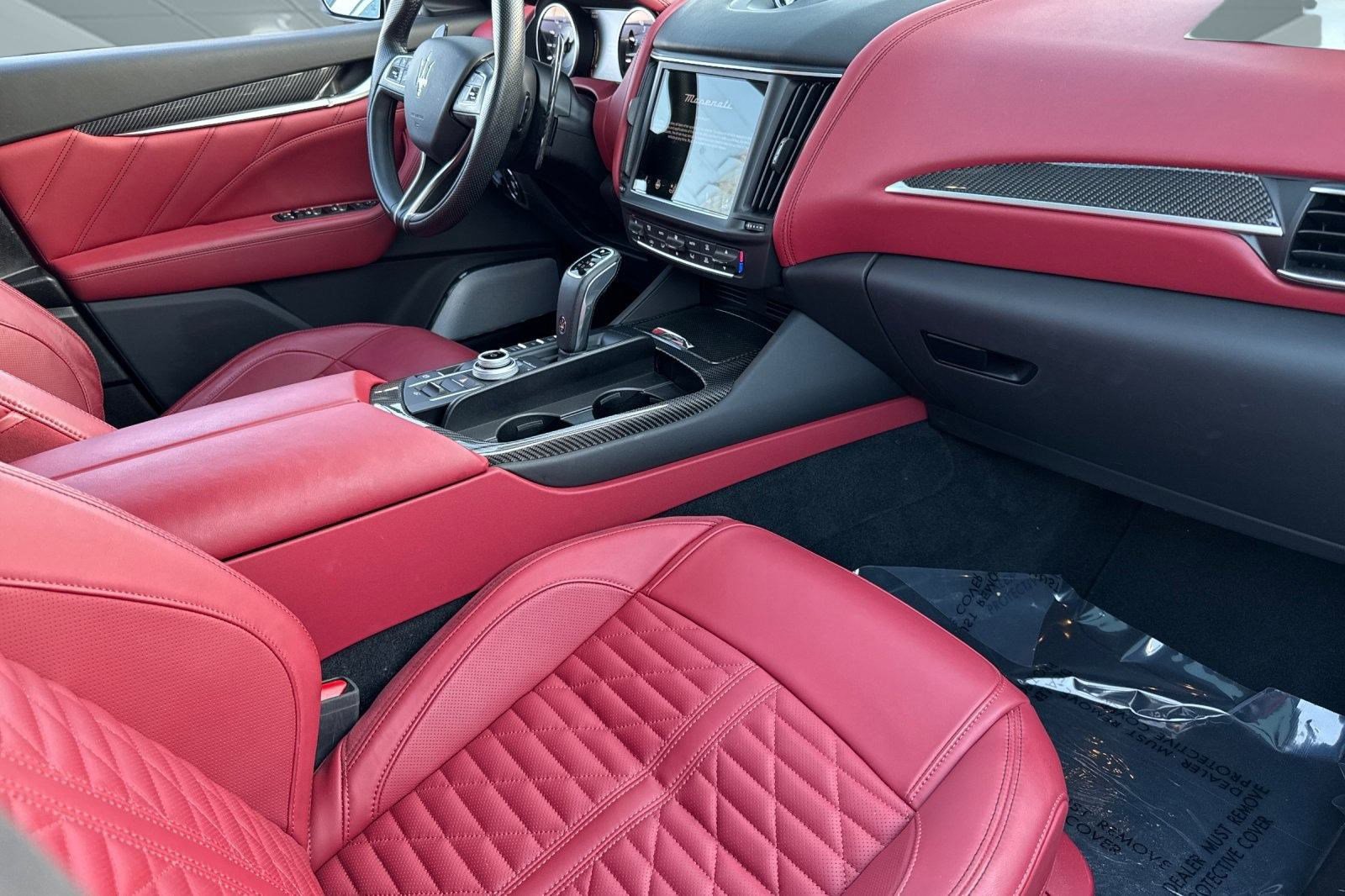 Used 2023 Maserati Levante Trofeo image 33