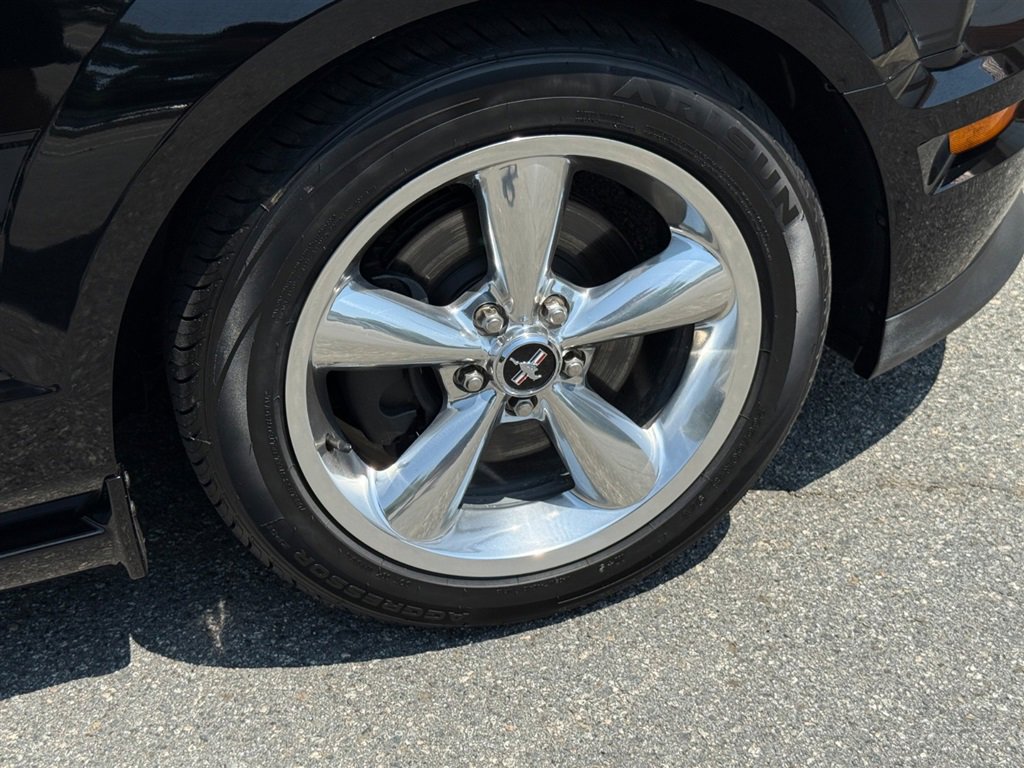 Used 2009 Ford Mustang GT image 32