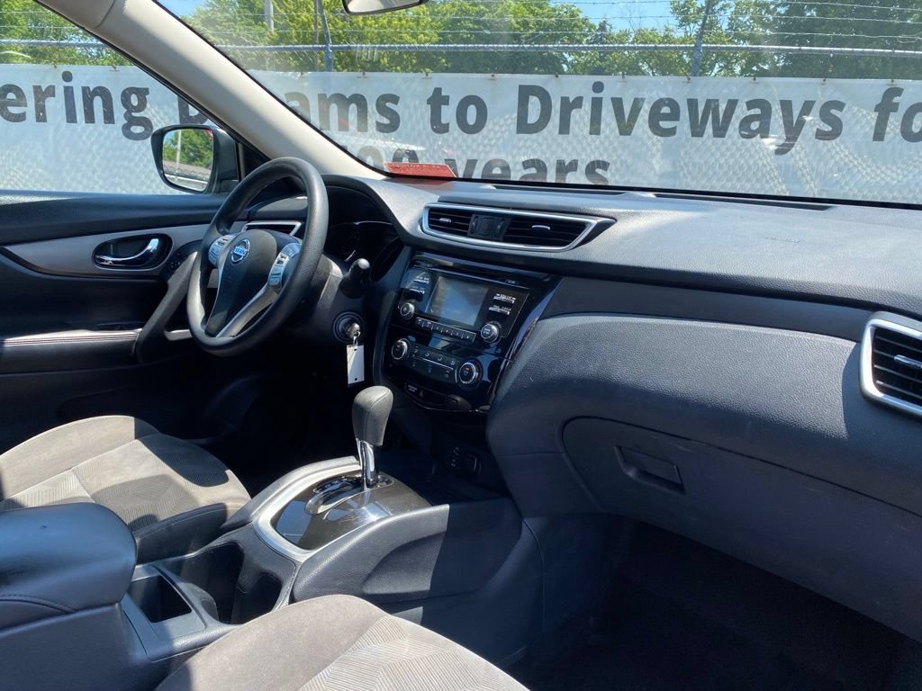 Used 2016 Nissan Rogue S AWD/4WD image 17