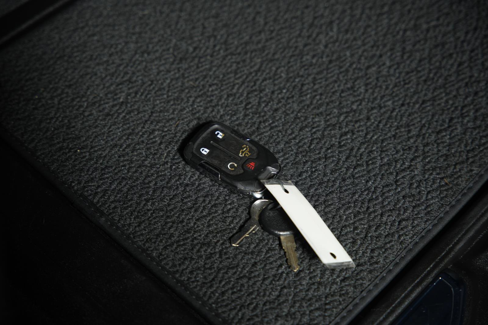 Used 2023 GMC Sierra 2500 Denali w/ Denali Black Diamond Edition image 20