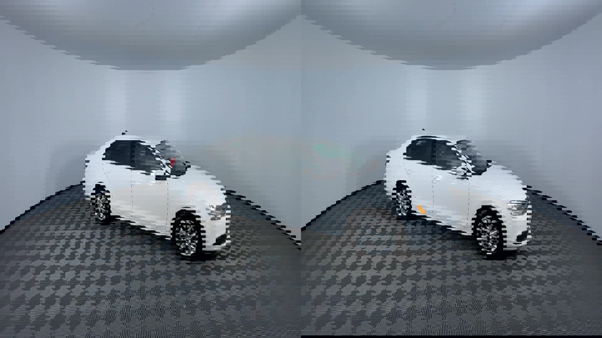 Used 2013 Volkswagen Jetta SE image 2