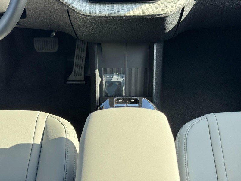 New 2026 Volvo EX30 Plus w/ Climate Package image 9