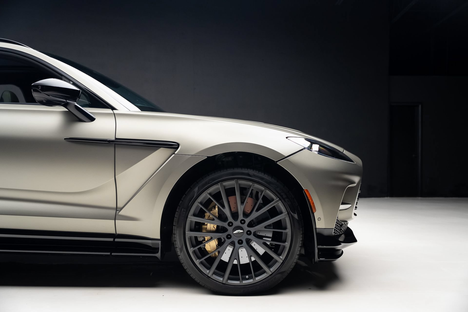 Used 2023 Aston Martin DBX 707 AWD/4WD image 38
