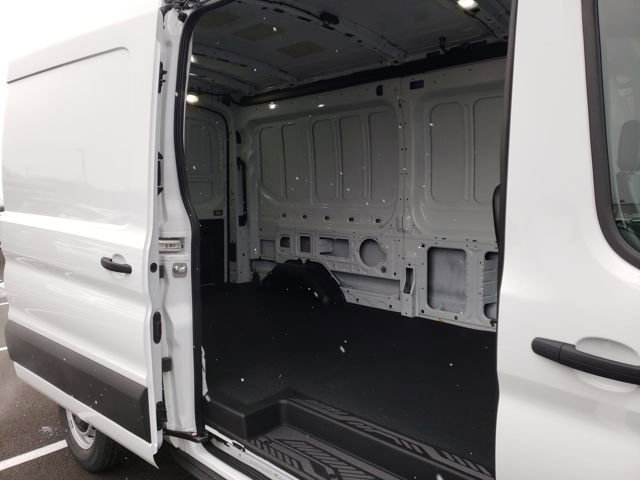 New 2026 Ford Transit 250 148 Medium Roof image 25