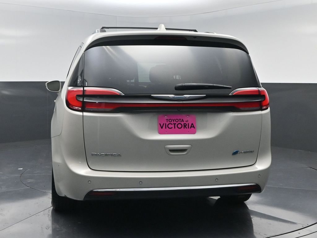 Used 2021 Chrysler Pacifica Touring-L image 17