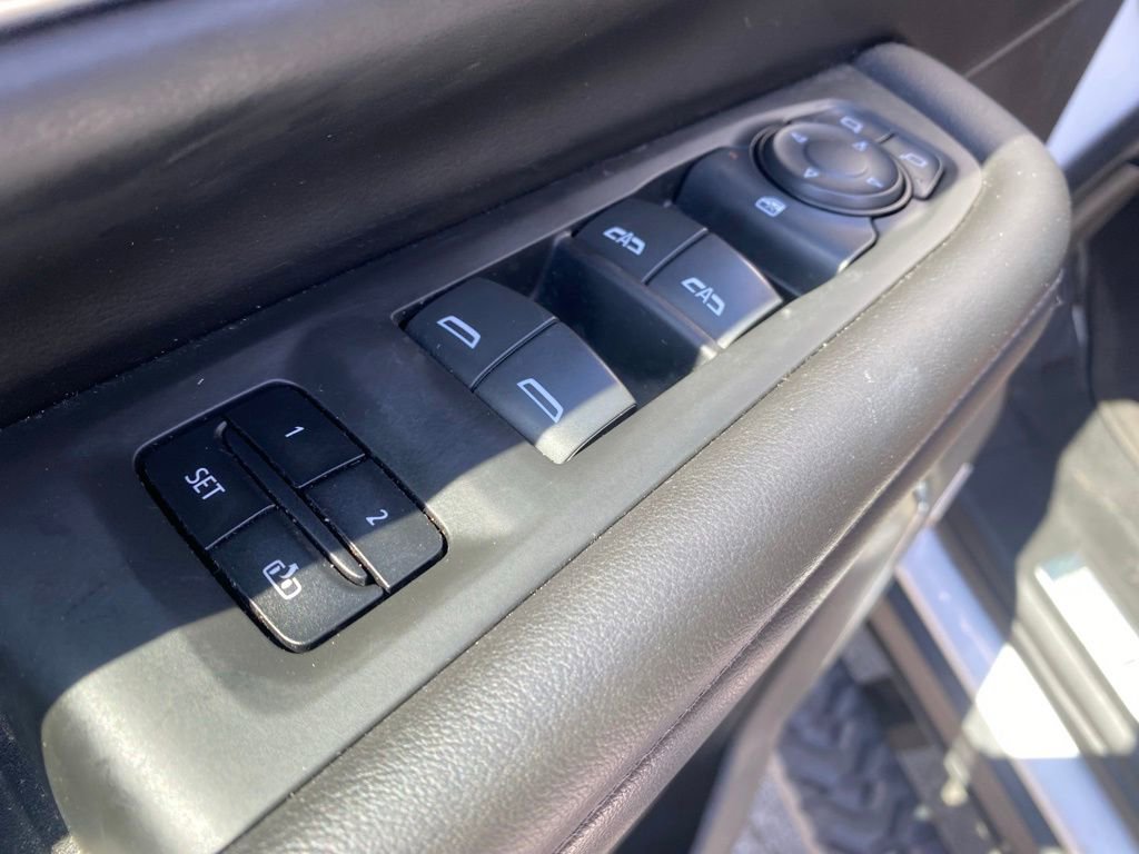 Used 2023 Chevrolet Tahoe Z71 AWD/4WD image 13