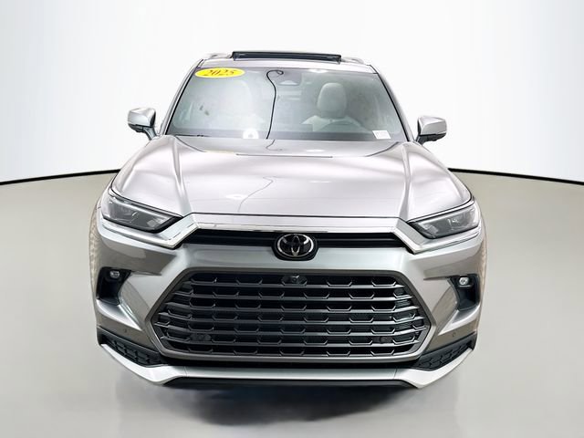Used 2025 Toyota Grand Highlander AWD Hybrid image 2