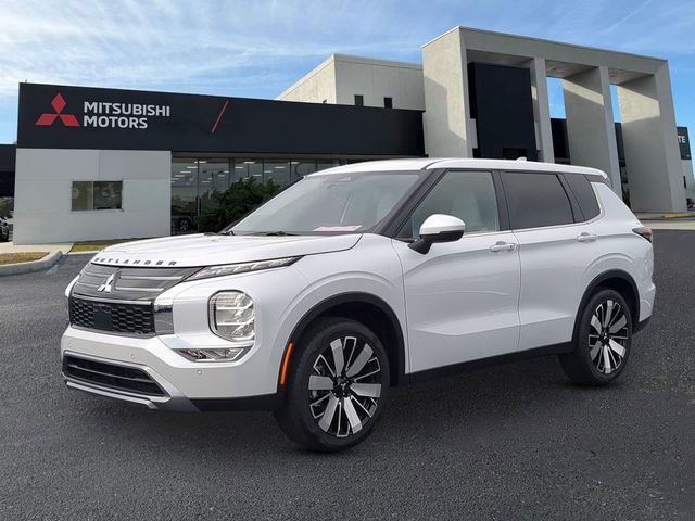 New 2025 Mitsubishi Outlander SE
